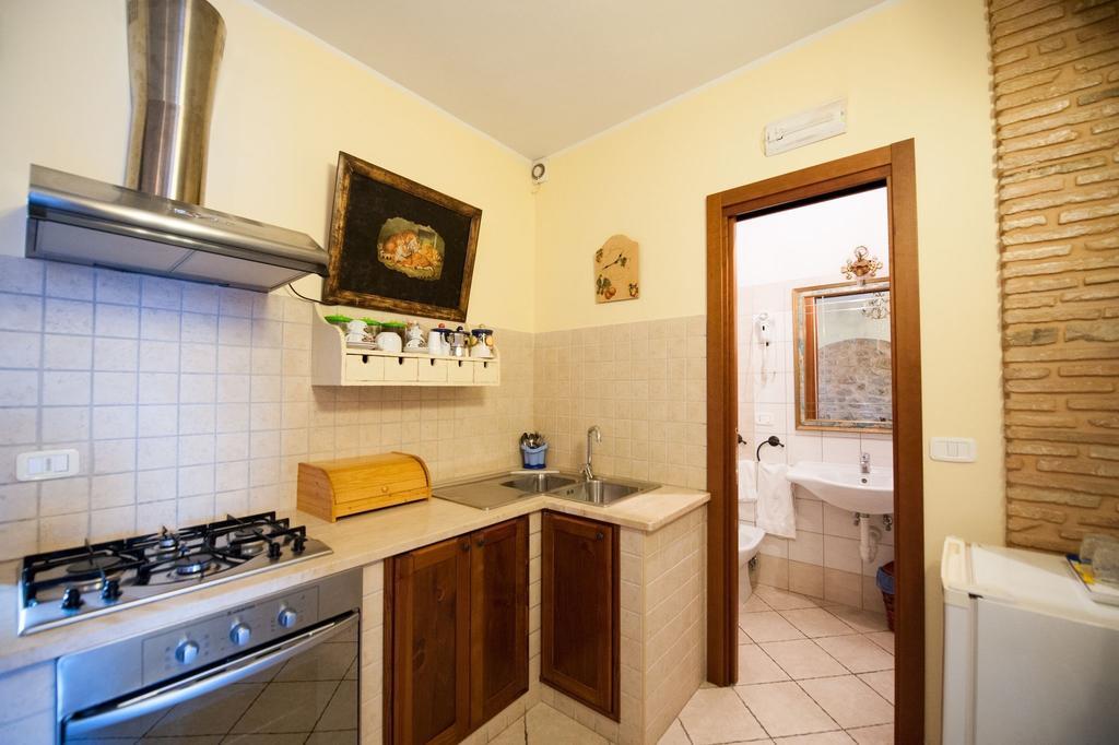 Bed And Breakfast Mblo Fondi Bagian luar foto