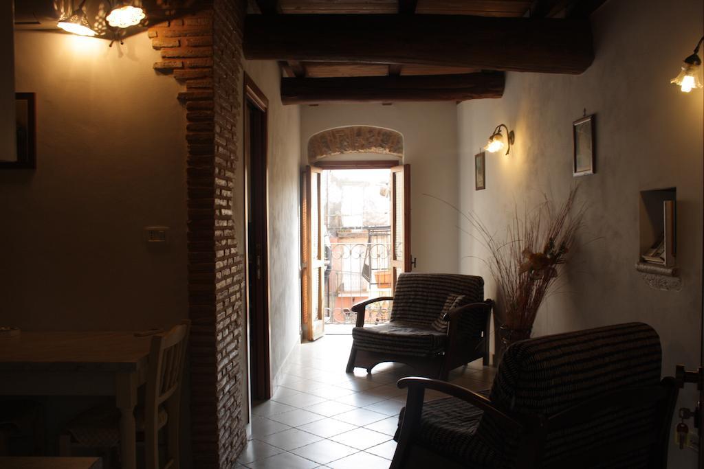 Bed And Breakfast Mblo Fondi Bagian luar foto